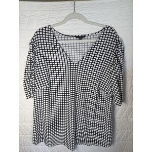 Adrianna Papell Blouse Top 2X Womans Plus Black White Plaid V-Neck Short Sleeve